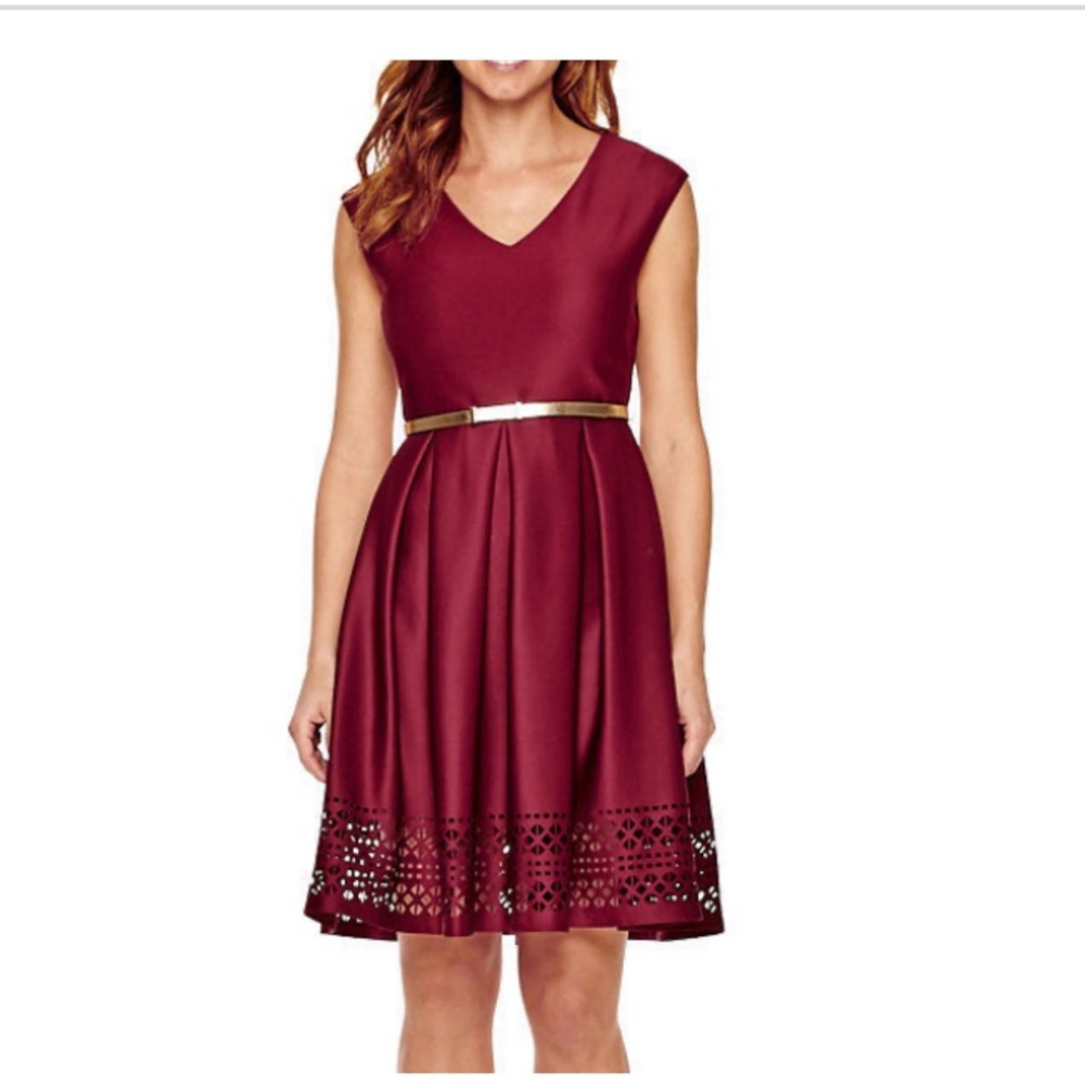 NWT cap sleeve black dress Tiana B